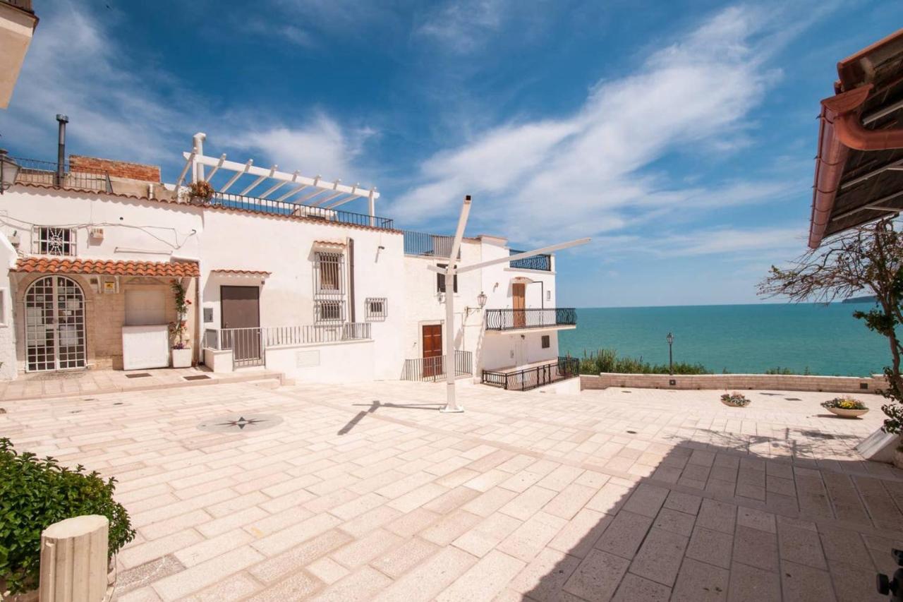 Romantic Apartment In Vieste 40 M² With Sea View Esterno foto